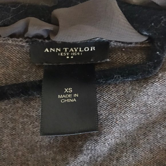 ANN TAYLOR ruffle cardigan XS chocolate brown - Picture 6 of 8